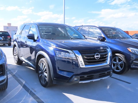 1 image of 2022 Nissan Pathfinder Platinum