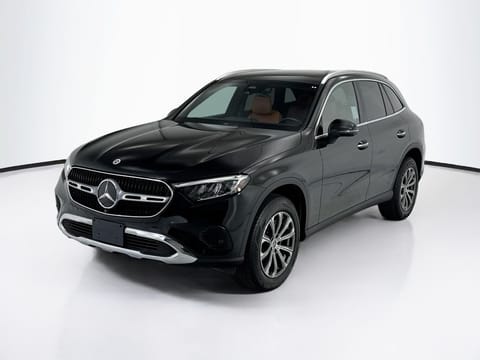 1 image of 2023 Mercedes-Benz GLC GLC 300
