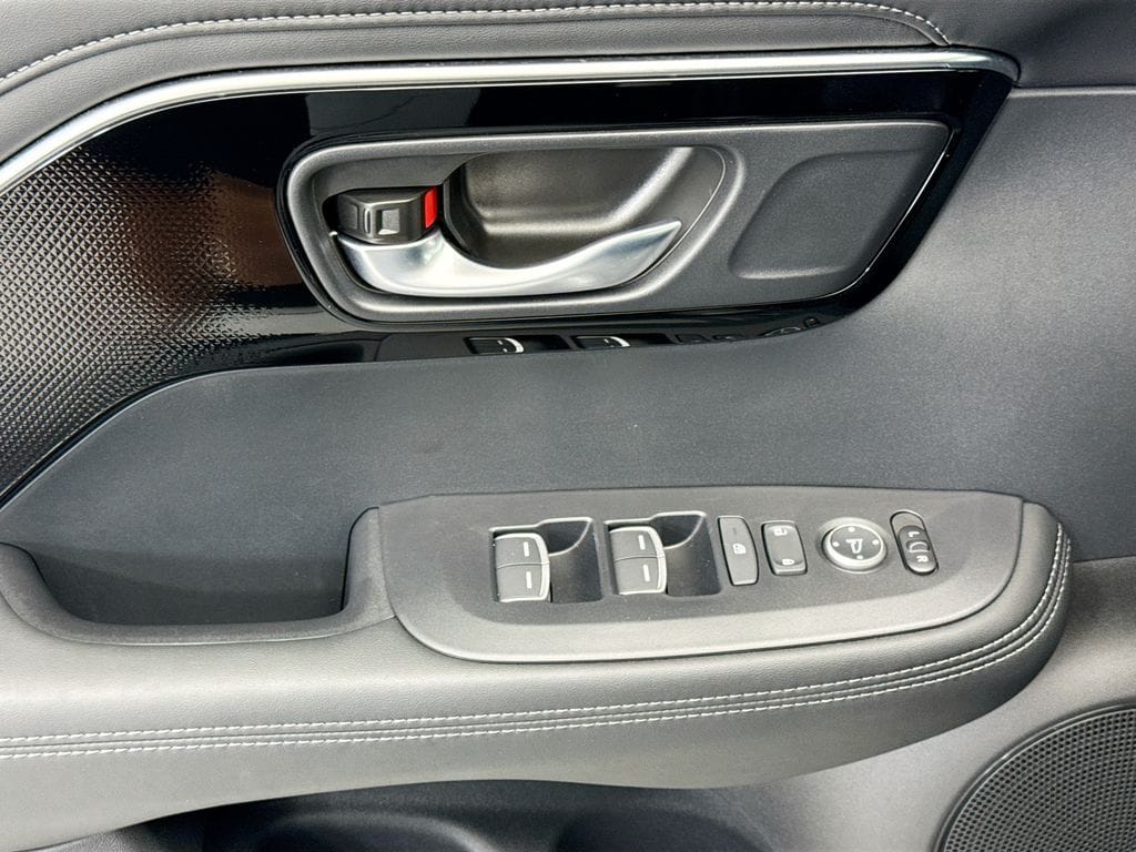 2025 Acura ADX Base - Photo 21