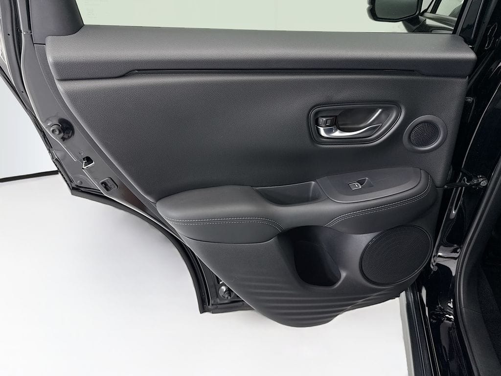 2025 Acura ADX Base - Photo 24
