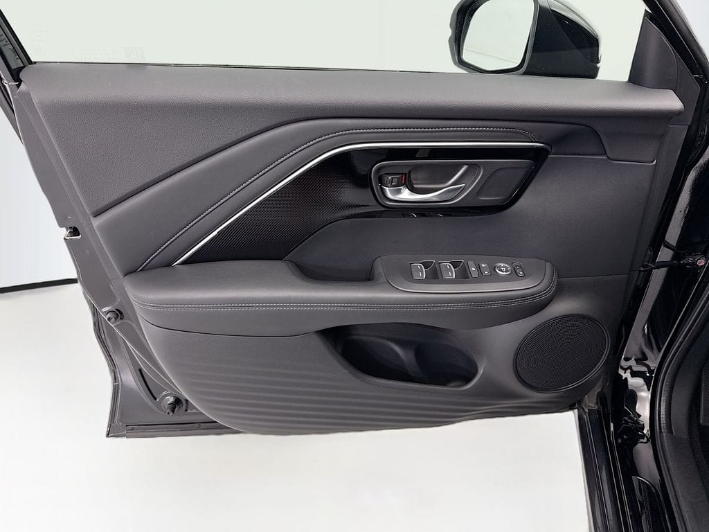 2025 Acura ADX Base - Photo 22