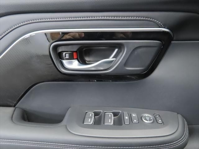 2025 Acura ADX Base - Photo 25