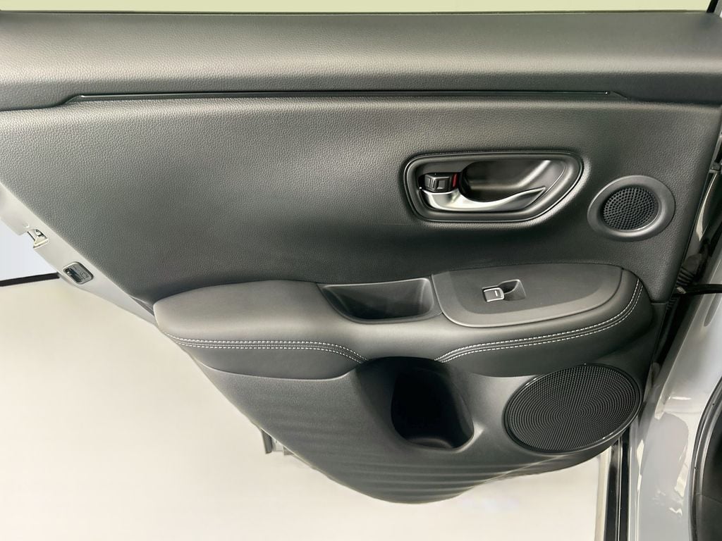 2025 Acura ADX Base - Photo 24