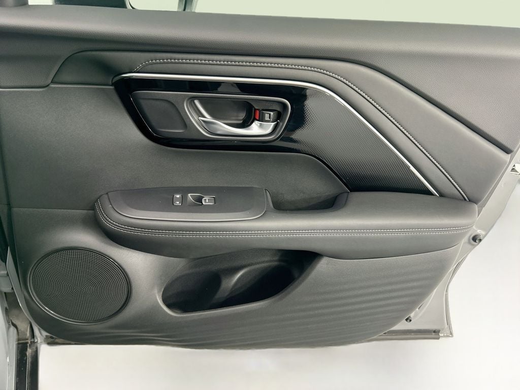 2025 Acura ADX Base - Photo 23