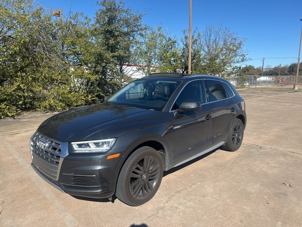 2019 Audi Q5 Premium Plus's photo
