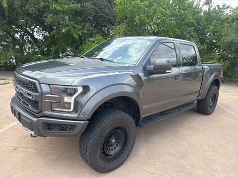 1 image of 2017 Ford F-150 Raptor