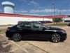 4 thumbnail image of  2017 Honda Accord EX-L