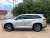 8 thumbnail image of  2017 Toyota Highlander XLE