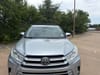 2 thumbnail image of  2017 Toyota Highlander XLE
