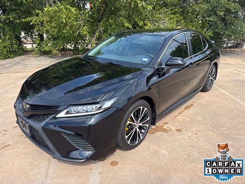 1 image of 2019 Toyota Camry SE