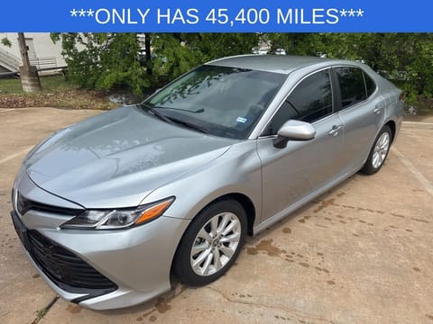 1 image of 2020 Toyota Camry LE