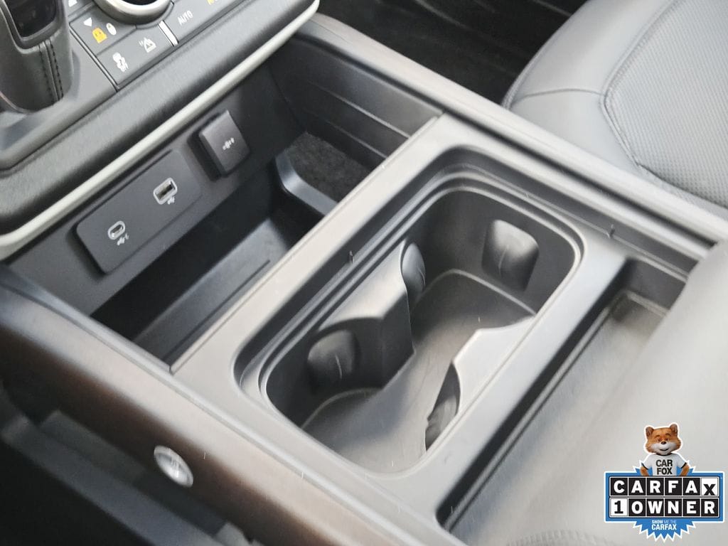 2024 Land Rover Defender SE - Photo 22