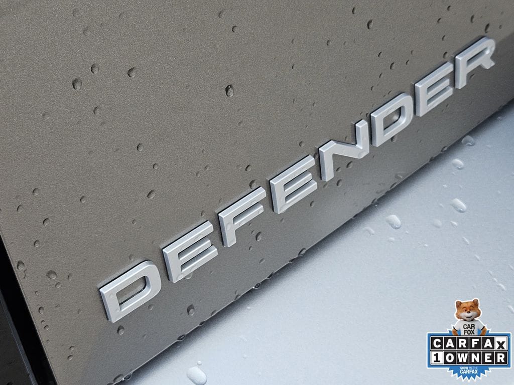 2024 Land Rover Defender SE - Photo 13