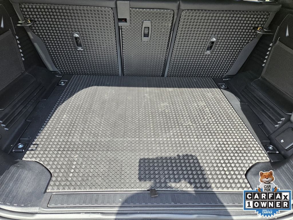 2024 Land Rover Defender SE - Photo 35