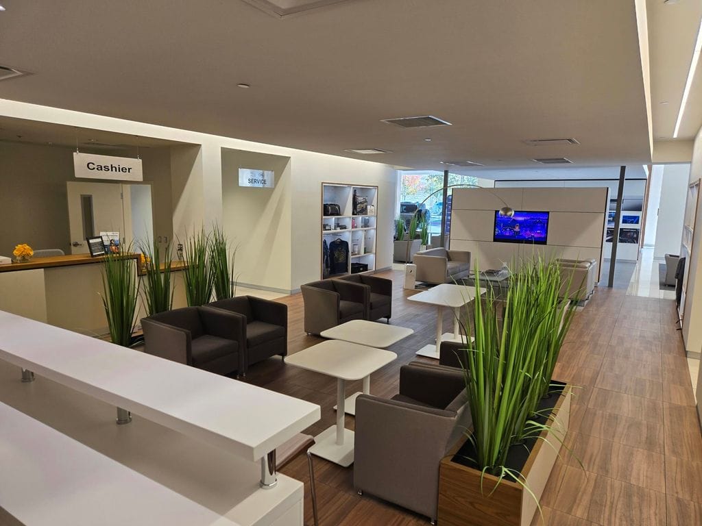 2024 Land Rover Defender SE - Photo 38