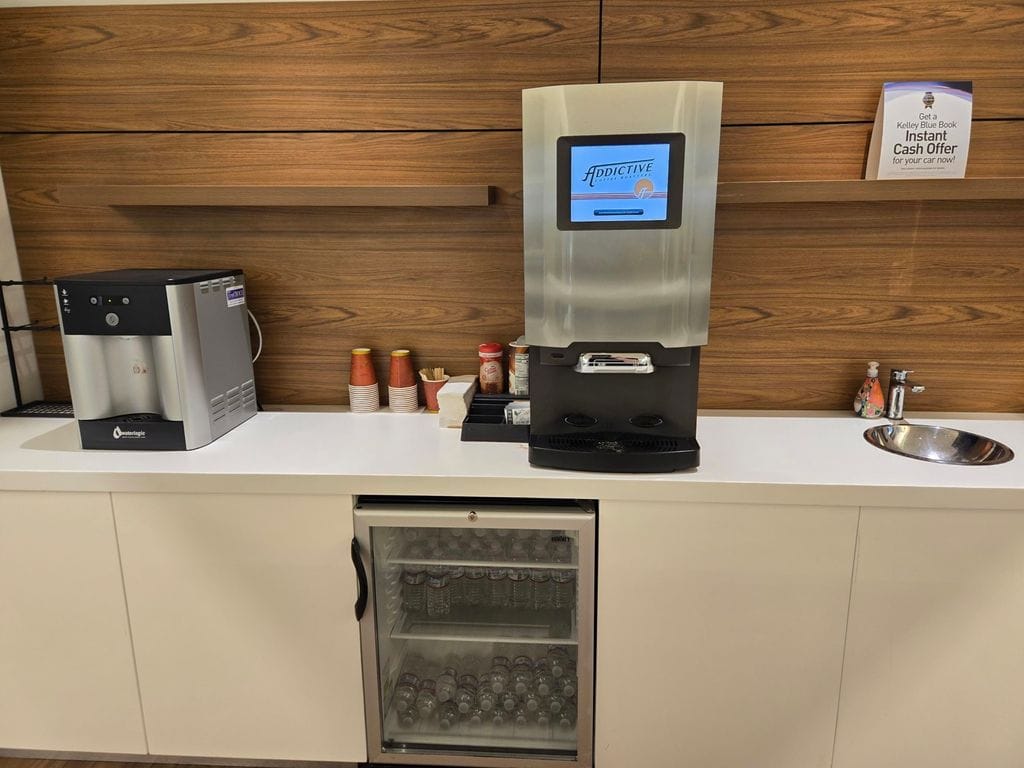 2024 Land Rover Defender SE - Photo 37