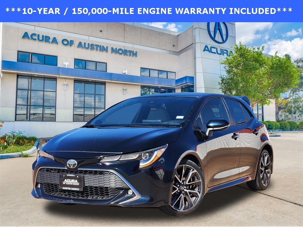 2020 Toyota Corolla Hatchback XSE's photo