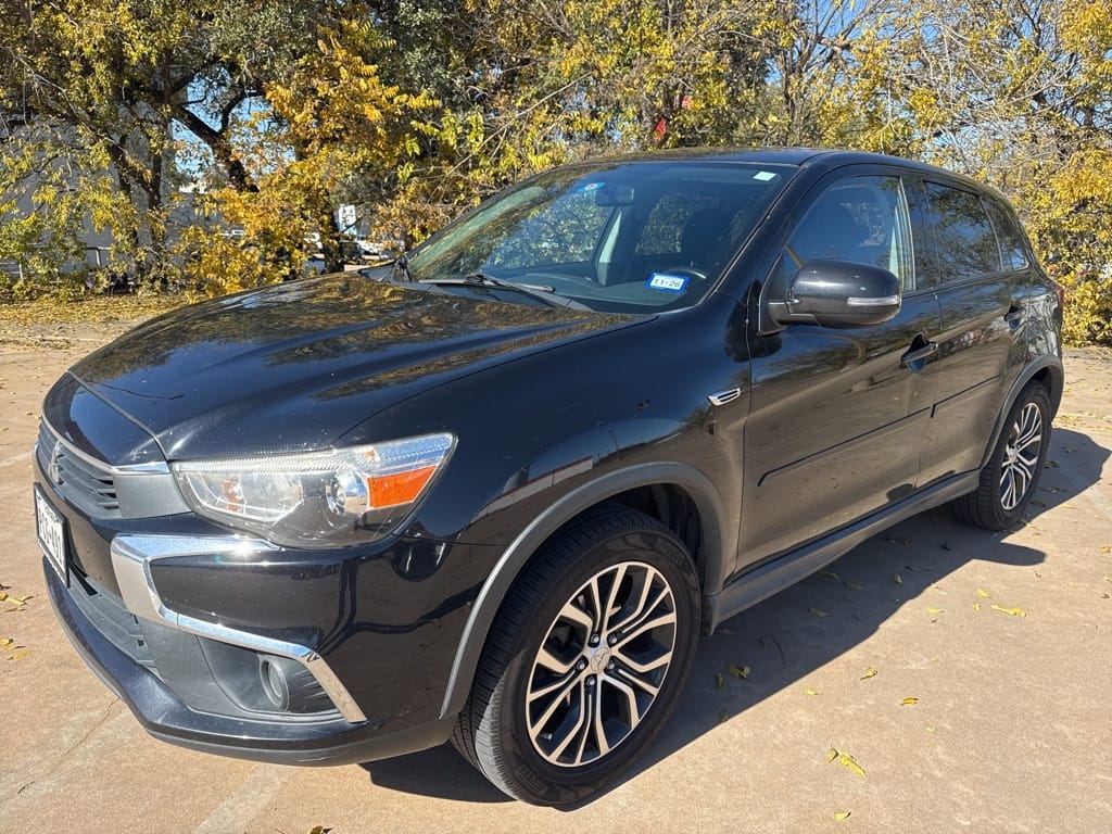 2016 Mitsubishi Outlander Sport ES's photo
