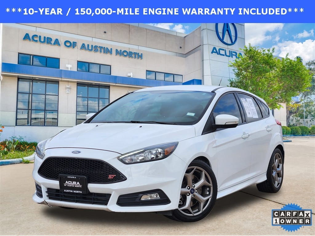 2018 Ford Focus ST's photo