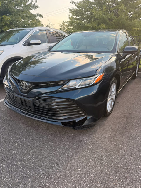 1 image of 2019 Toyota Camry LE