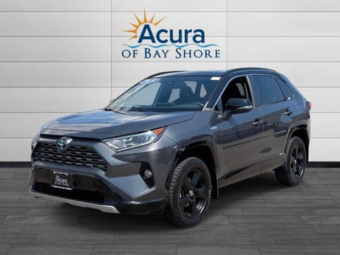 1 image of 2020 Toyota RAV4 Hybrid XSE