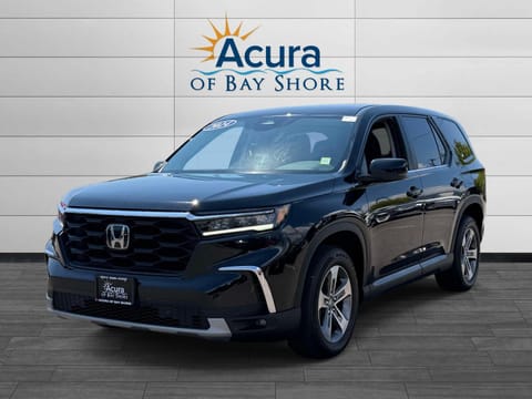 1 image of 2024 Honda Pilot EX-L 8 Passenger