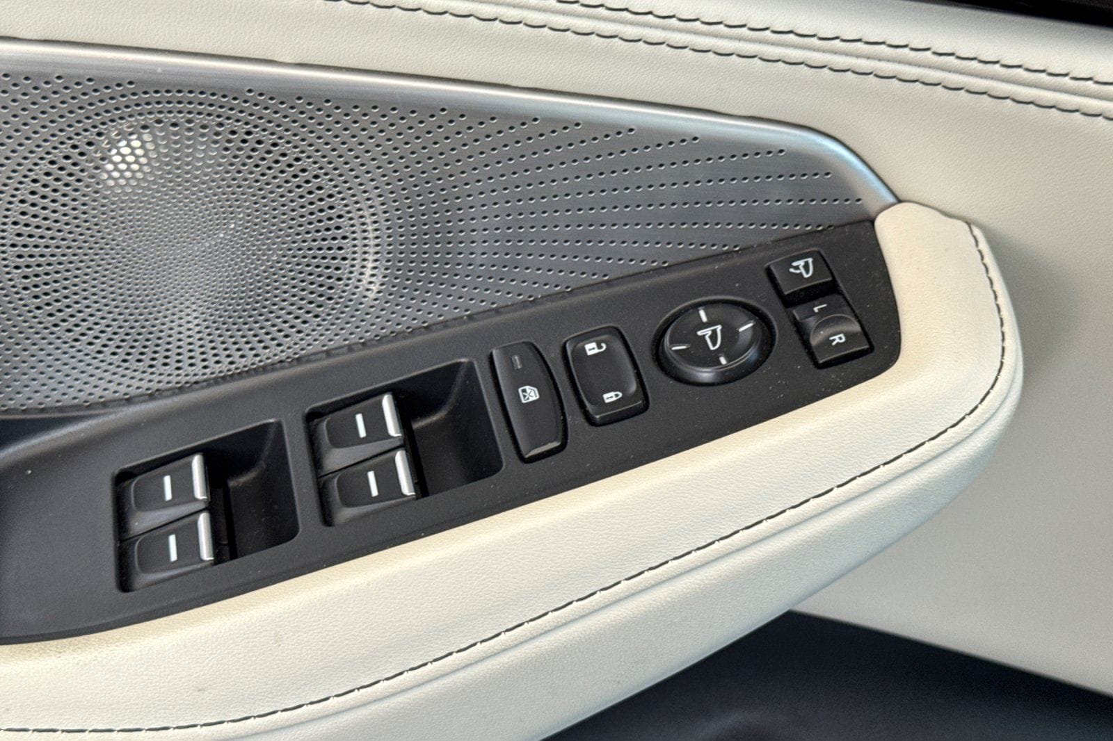 2023 Acura MDX Type S w/Advance Package - Photo 14