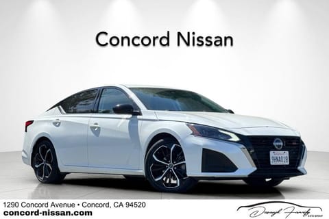 1 image of 2023 Nissan Altima 2.5 SR