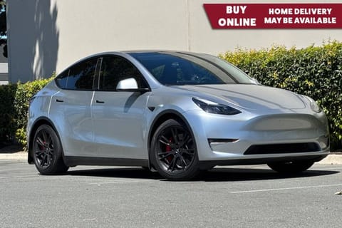 1 image of 2023 Tesla Model Y Performance