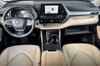 16 thumbnail image of  2024 Toyota Highlander XLE