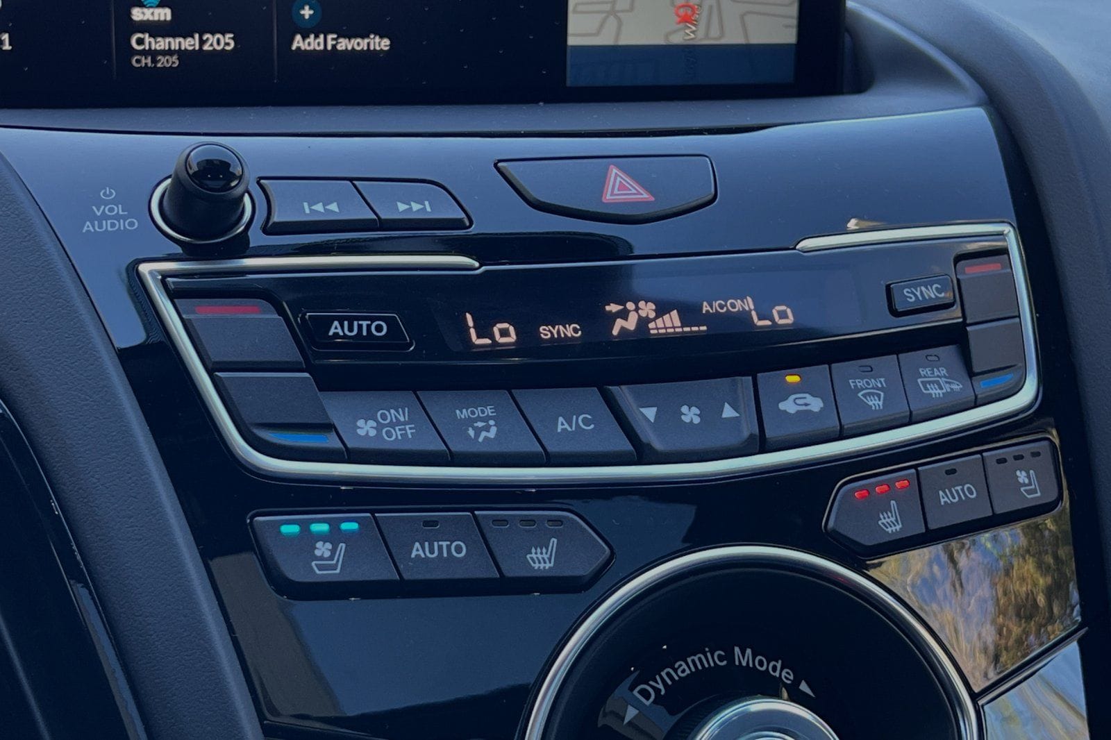 2025 Acura RDX A-Spec Package - Photo 25