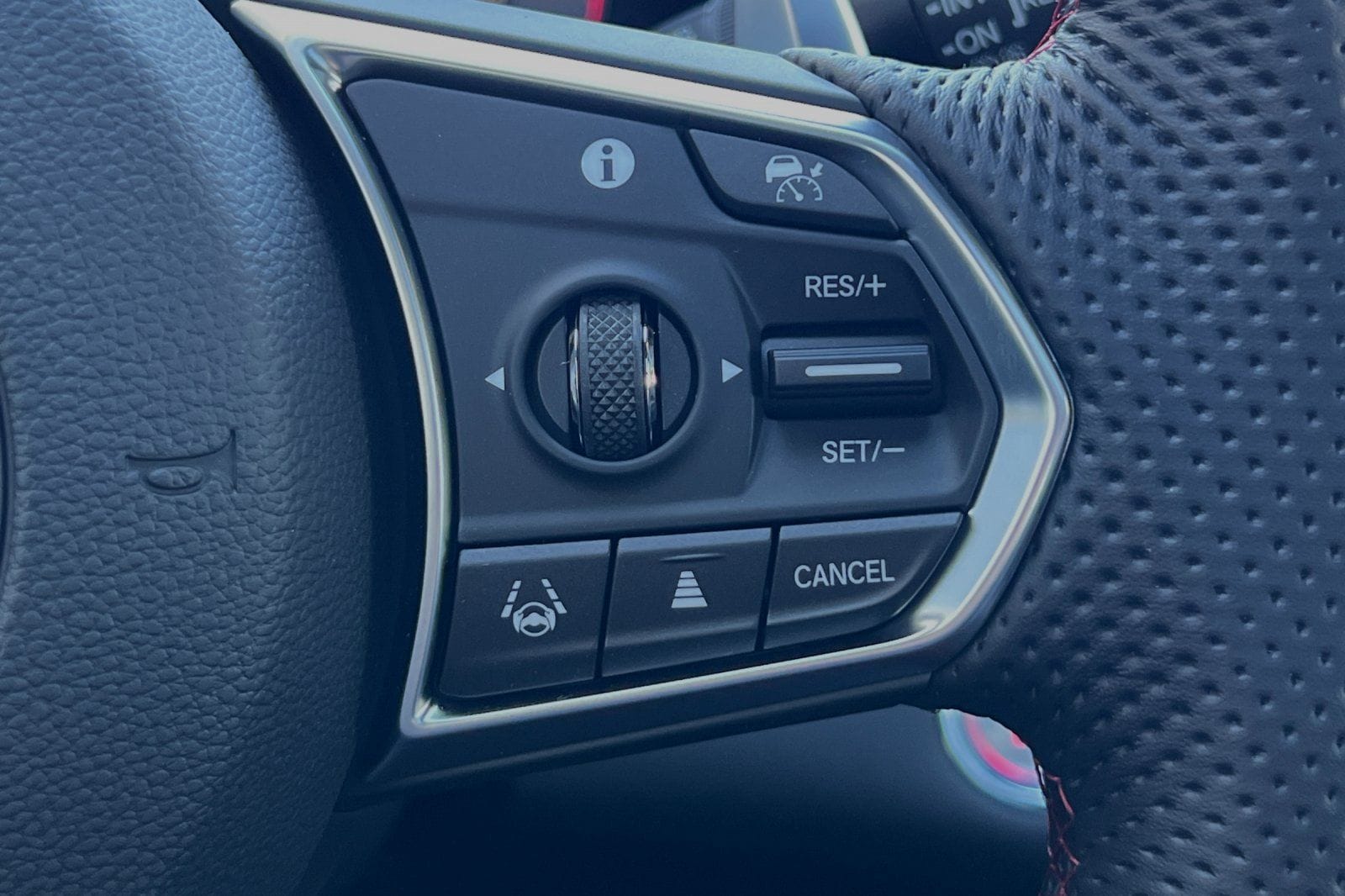 2025 Acura RDX A-Spec Package - Photo 30