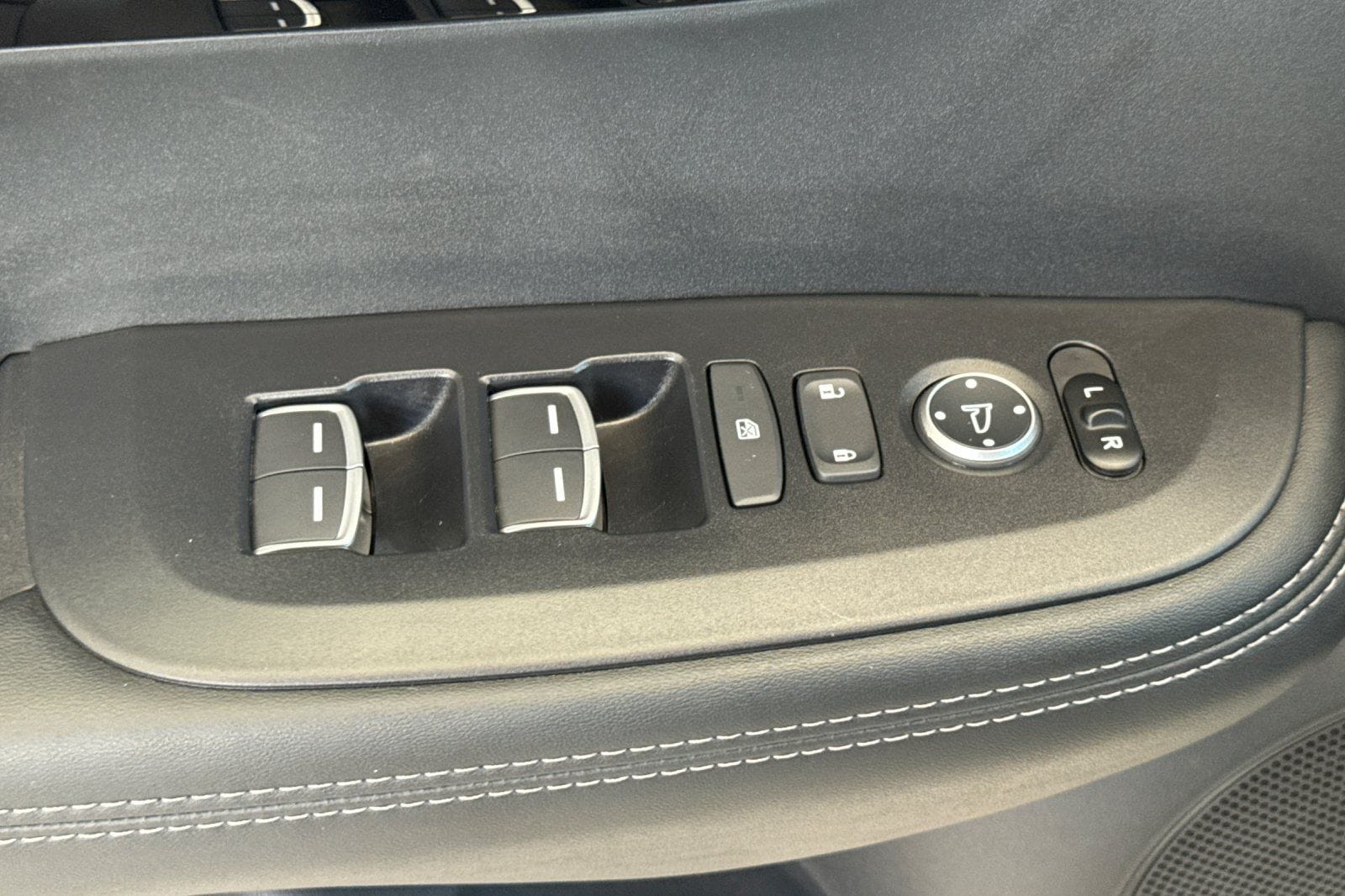 2026 Acura ADX Base - Photo 14