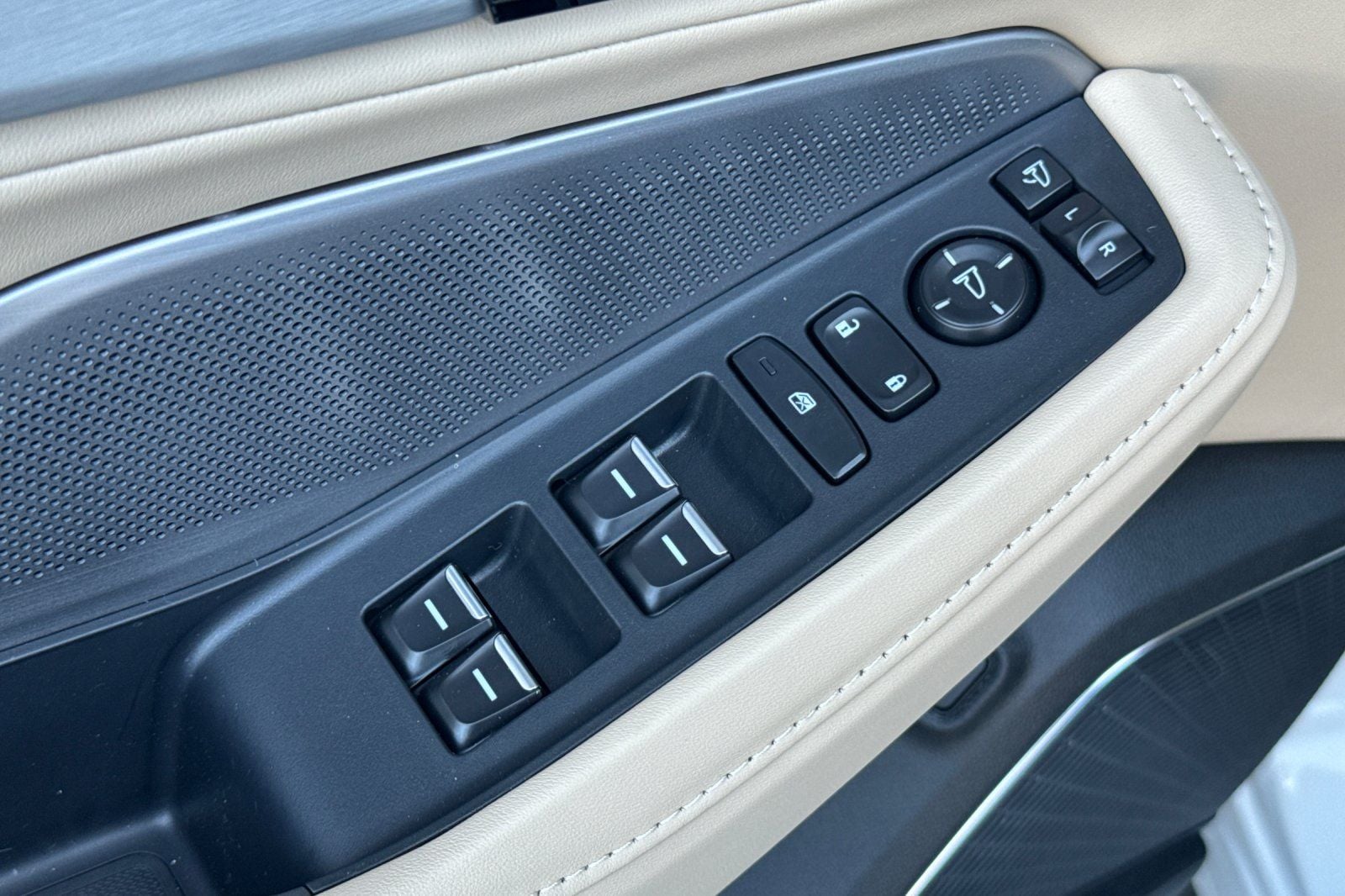 2026 Acura MDX Technology Package - Photo 12