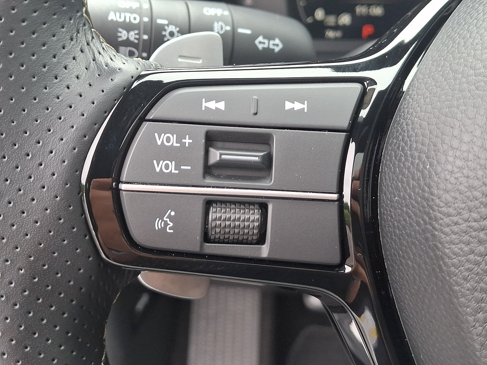 2025 Acura ADX A-Spec Package - Photo 21