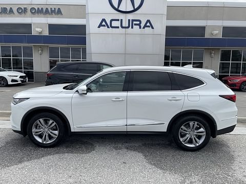 1 image of 2024 Acura MDX BASE