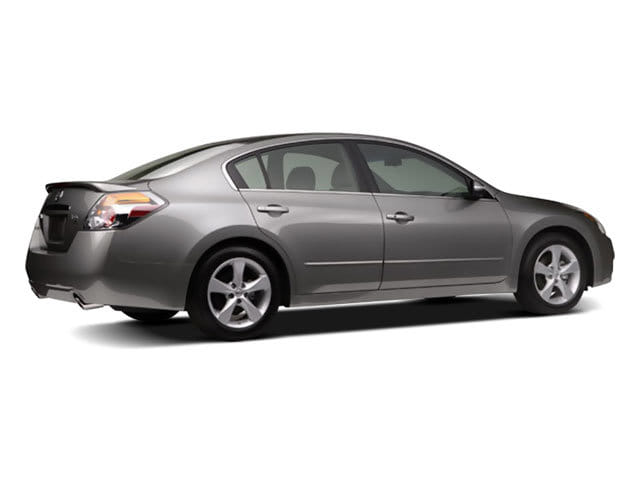2 thumbnail image of  2009 Nissan Altima 2.5 S
