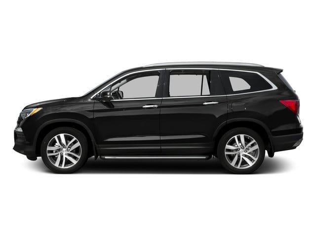 3 thumbnail image of  2016 Honda Pilot Touring
