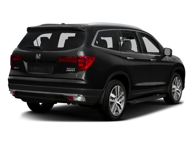 2 thumbnail image of  2016 Honda Pilot Touring