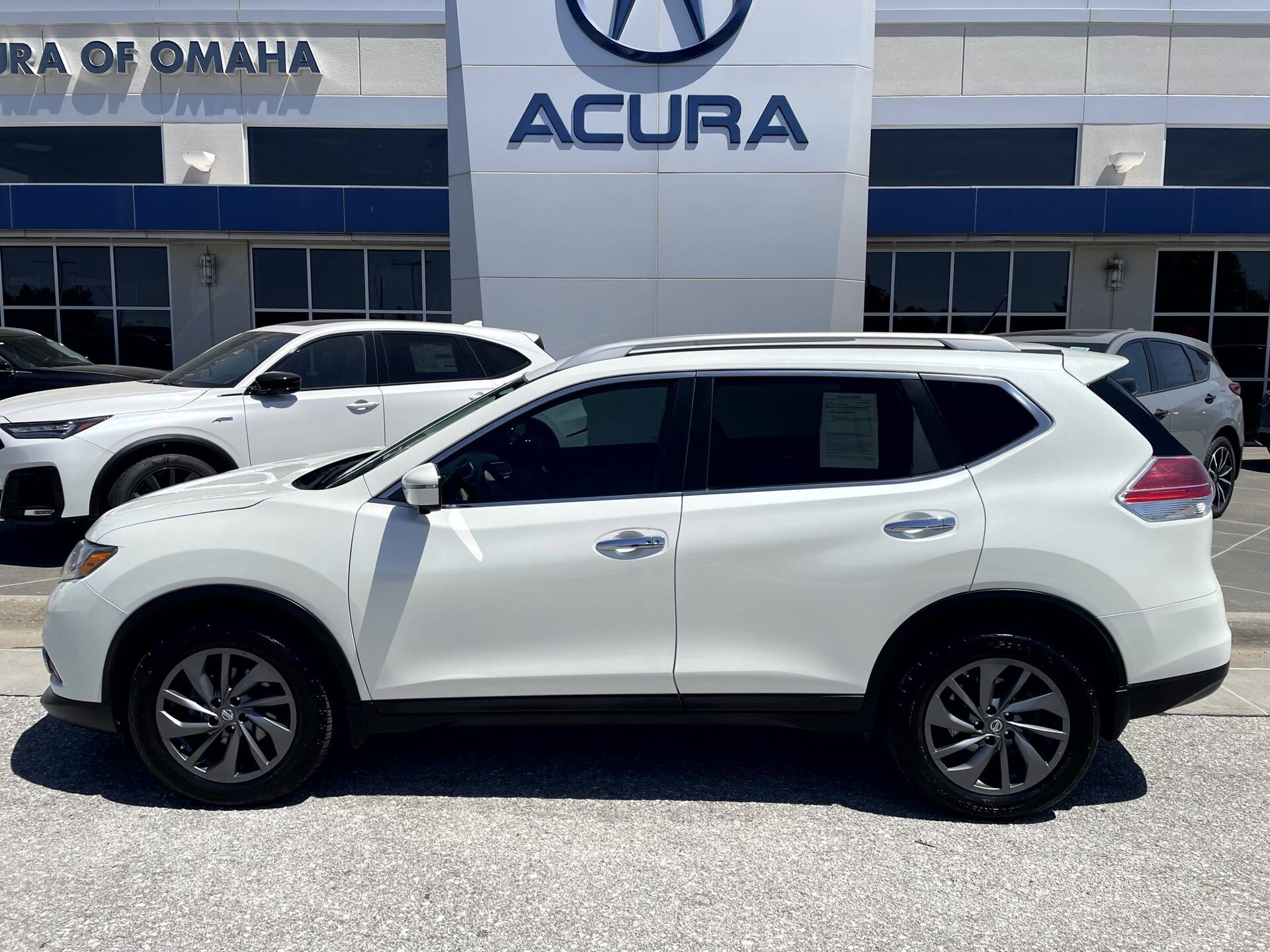 2016 Nissan Rogue SL AWD's photo