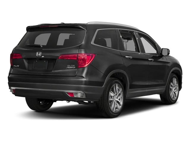 2 thumbnail image of  2017 Honda Pilot Elite