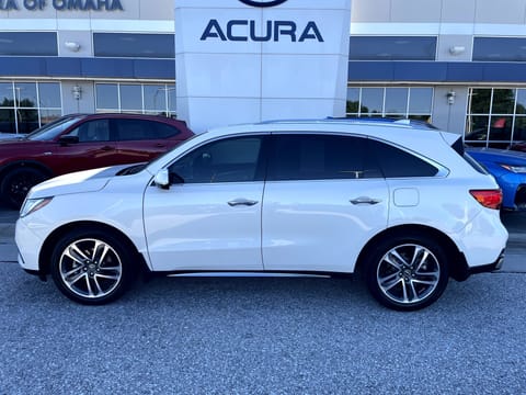 1 image of 2018 Acura MDX w/Advance Pkg