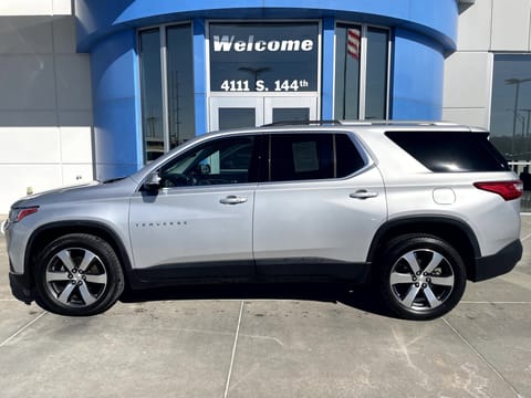 1 image of 2018 Chevrolet Traverse LT Leather