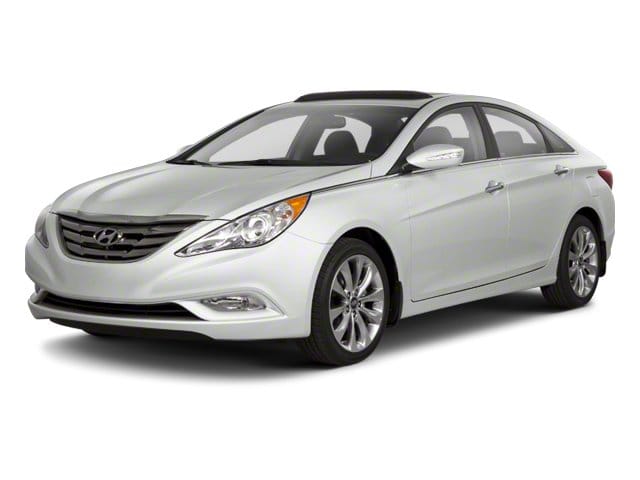 2 thumbnail image of  2013 Hyundai Sonata SE