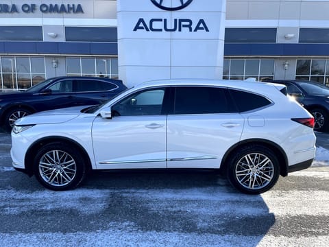 1 image of 2022 Acura MDX w/Advance Package