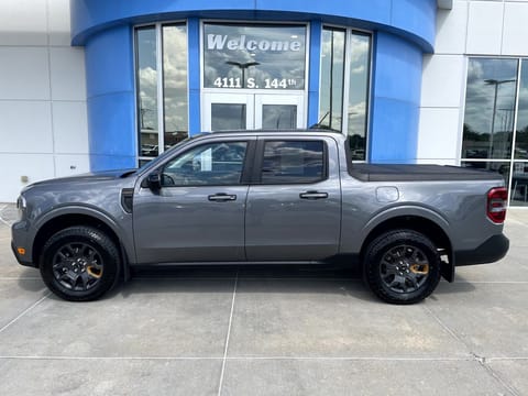 1 image of 2024 Ford Maverick LARIAT Advanced