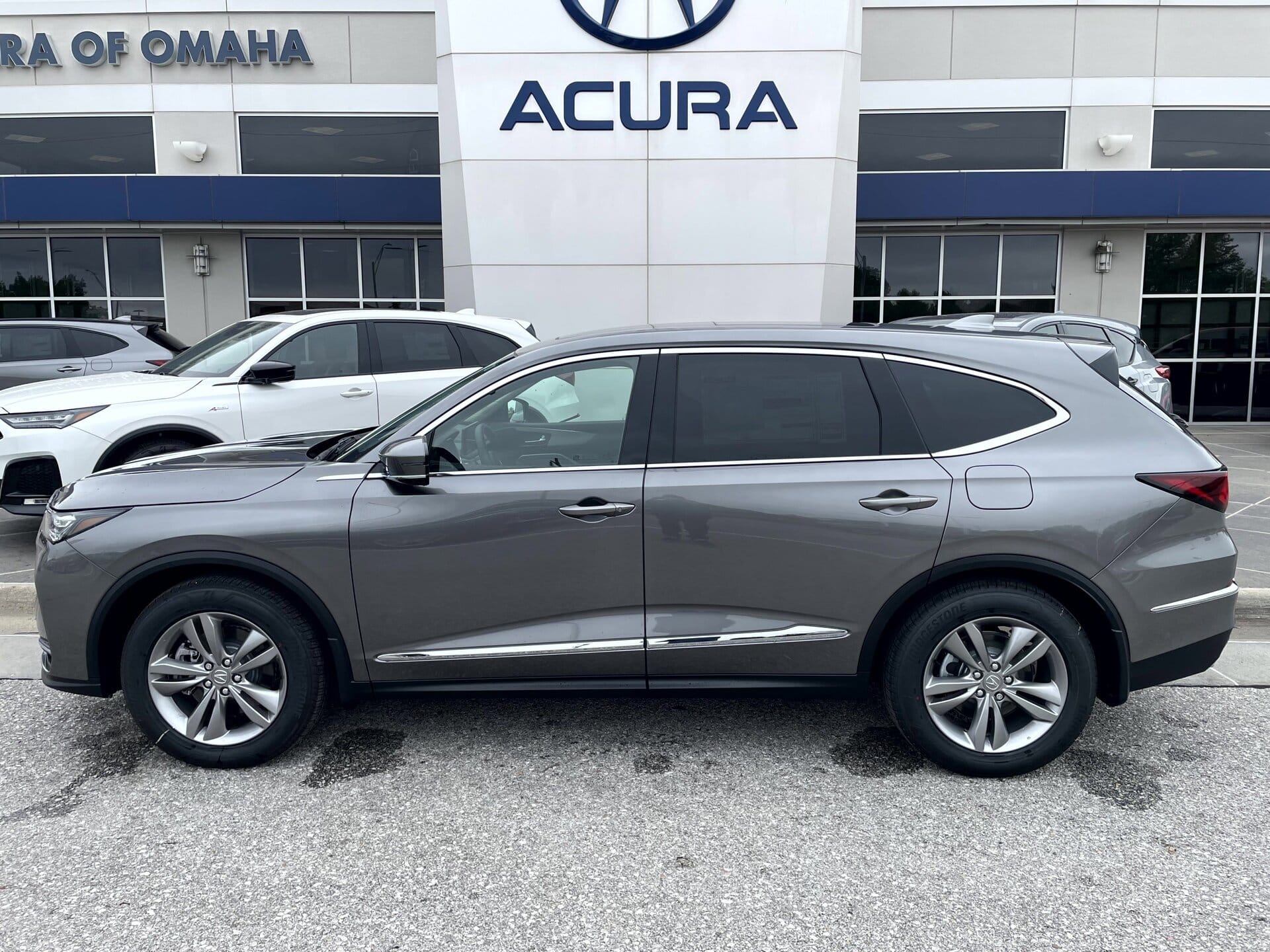 2026 Acura MDX SH-AWD's photo