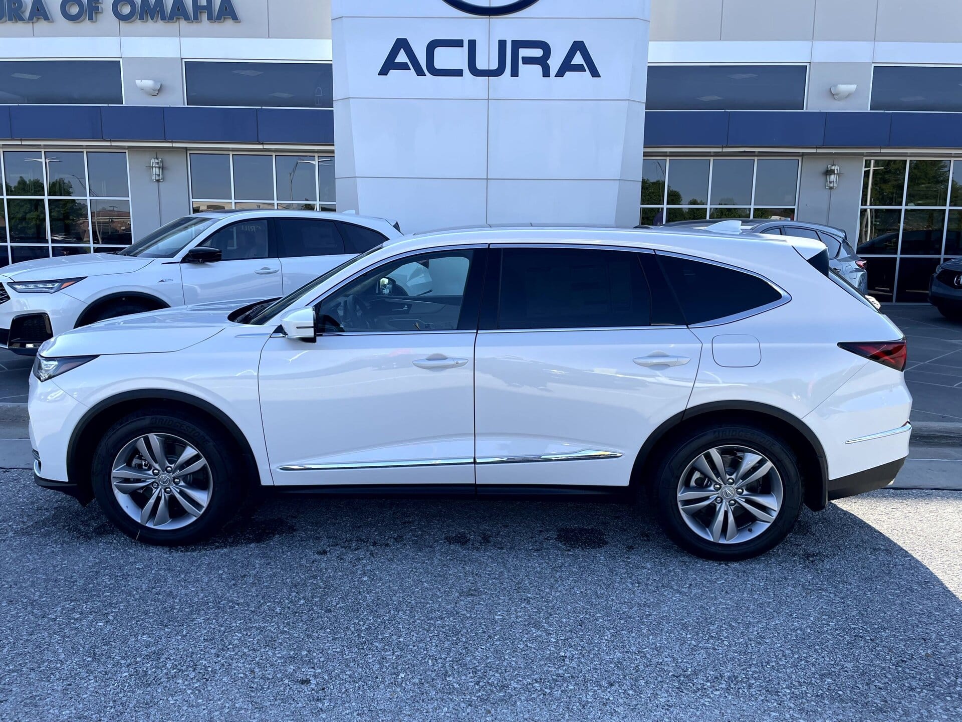 2026 Acura MDX SH-AWD's photo