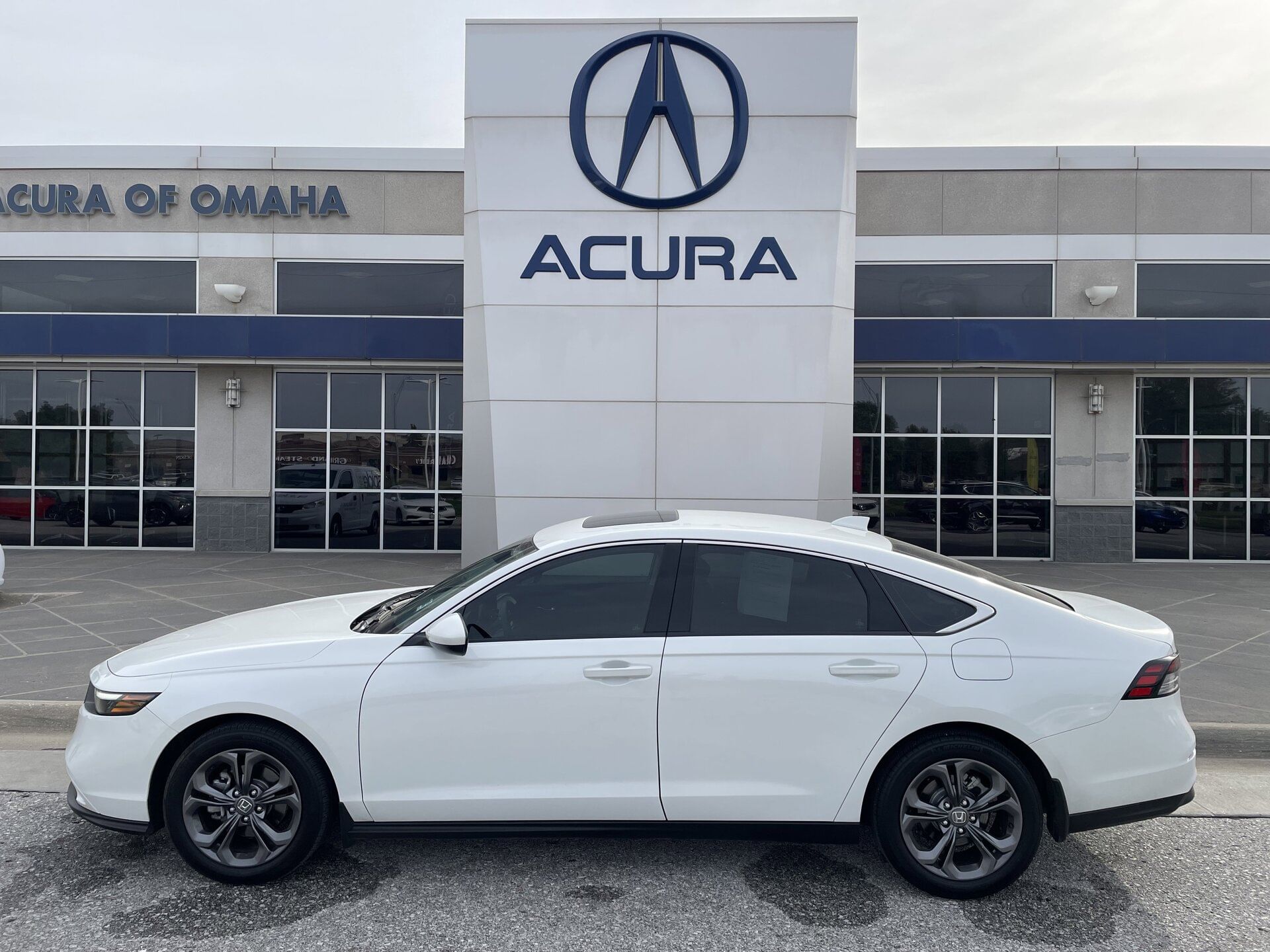 2023 Honda Accord EX's photo