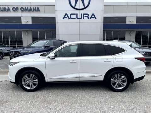 1 image of 2023 Acura MDX